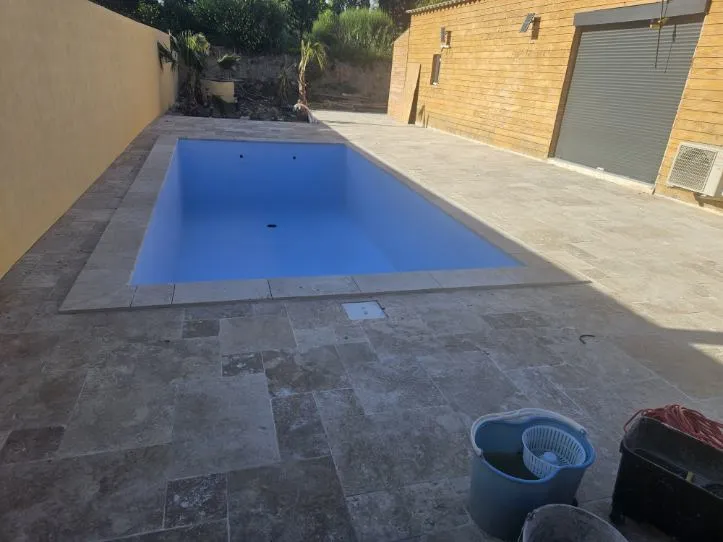 Terrassement et création d'une piscine aux Arcs , Les Arcs-sur-Argens, J.B. Maçonnerie